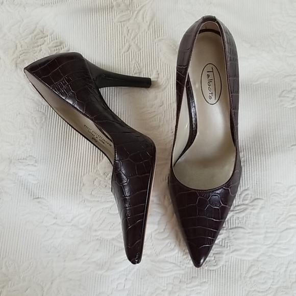 Bew Talbots Leather Croco Embossed Heels